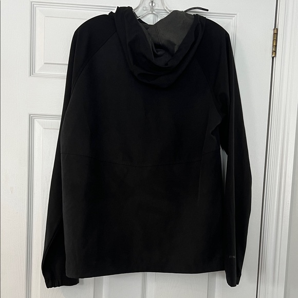 McKinley Black Windbreaker for Men - Picture 3 of 3